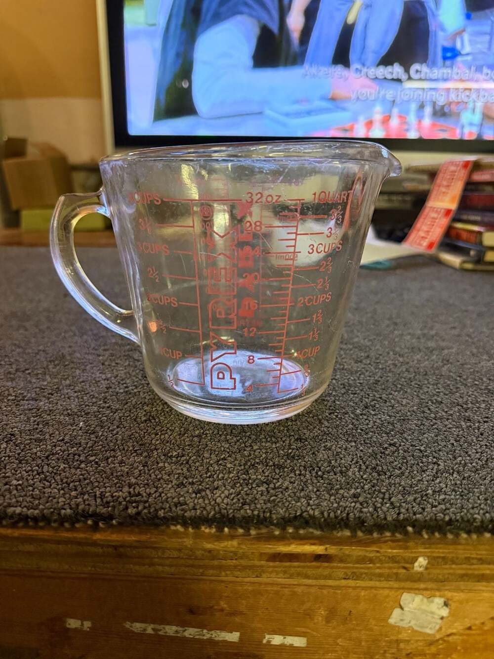 Vintage Pyrex 1 Quart Measuring Cup Red Lettering D Handle 4 Cups 32oz - ,